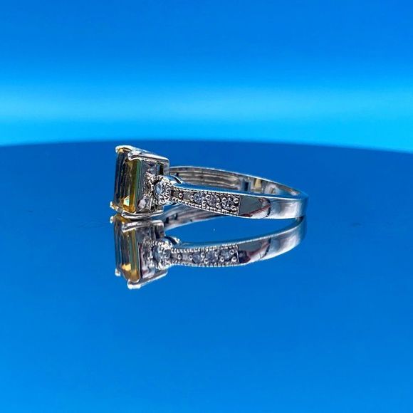 Solid Sterling Silver Vintage Emerald Cut Citrine Ring - Picture 2 of 7